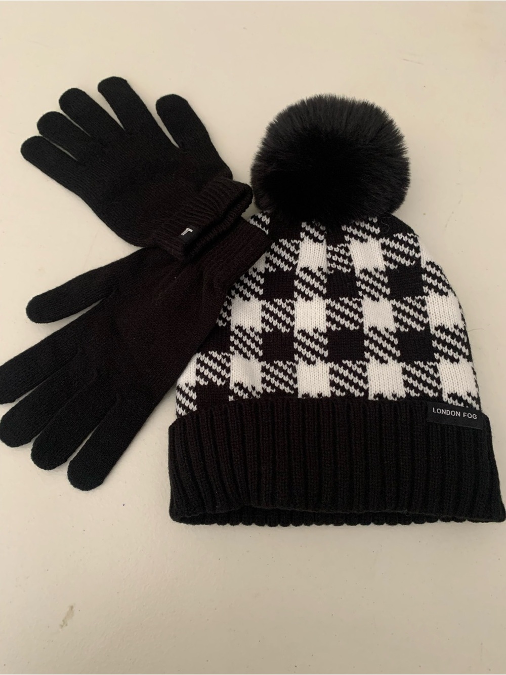 London Fog Black and White Houndstooth Pom-Pom Beanie with Black Gloves